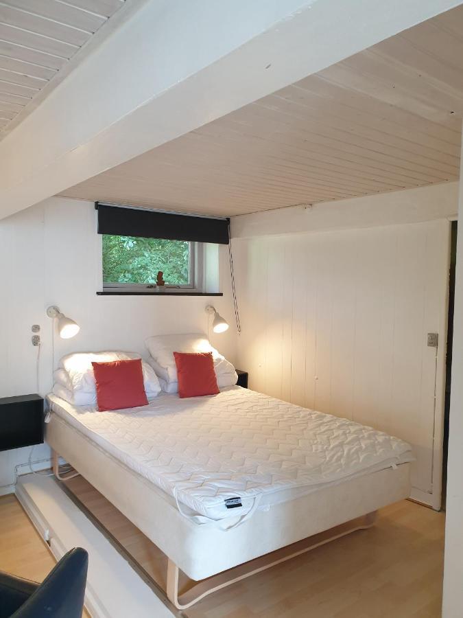 Appartamento Violen Åkirkeby Esterno foto